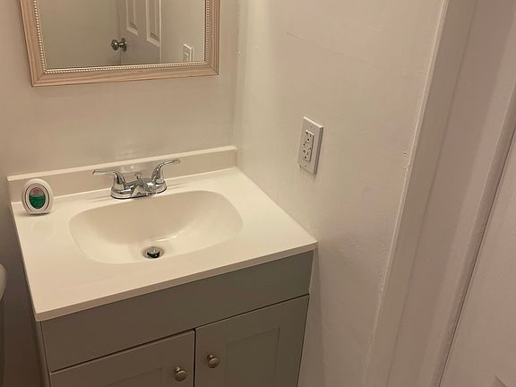 4th image of 307 Georgia Ave Unit A