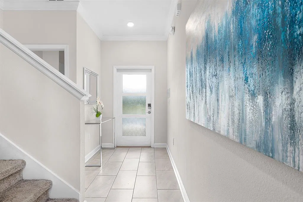 4 bed, 3.0 bath, 1914 sqft, $3,100 — Photo 3