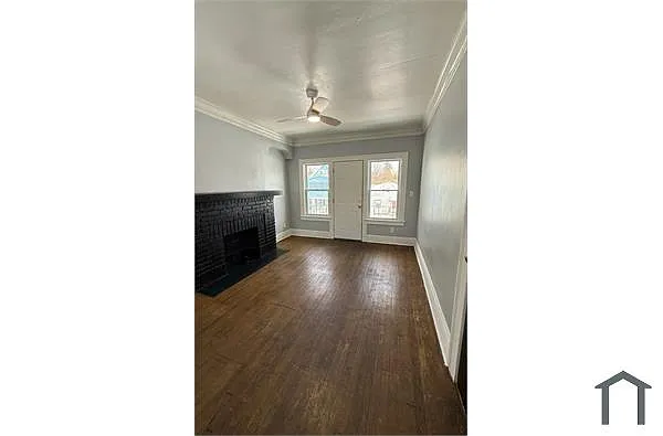 Building Photo - 3390 E 143rd St #4