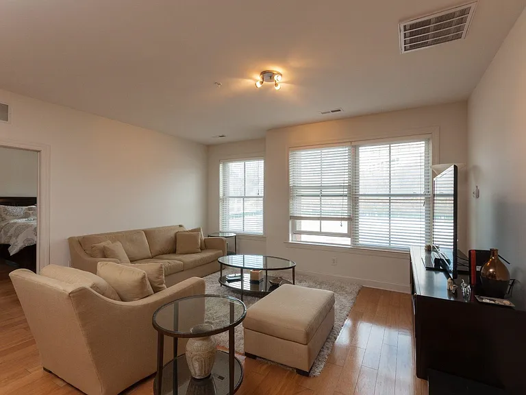 20 Avenue At Port Imperial #324 — Photo 9