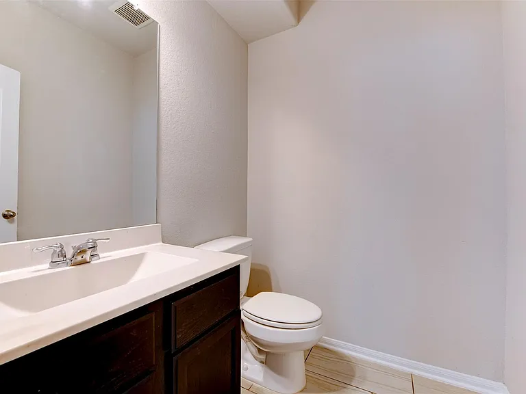 4542 Medrano Trl — Photo 8