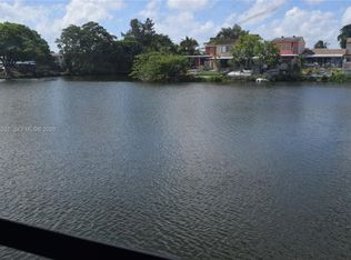 Kings Cove Condo, Hialeah, FL 33014