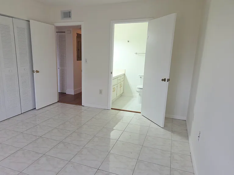 28122 SW 141st Pl — Photo 10