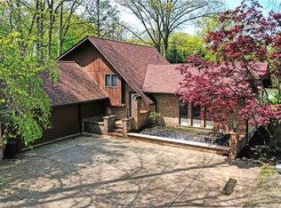 6632 Harrington Ave, Youngstown, OH 44512