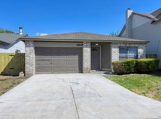 6819 Columbia Ridge Dr, Converse, TX 78109