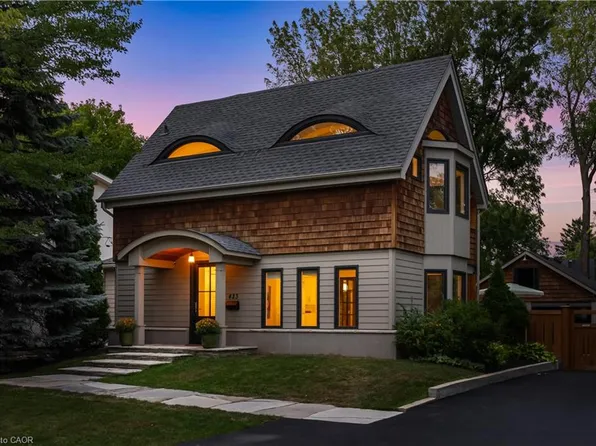 423 Smith Ave, Burlington, ON L7R 2T9