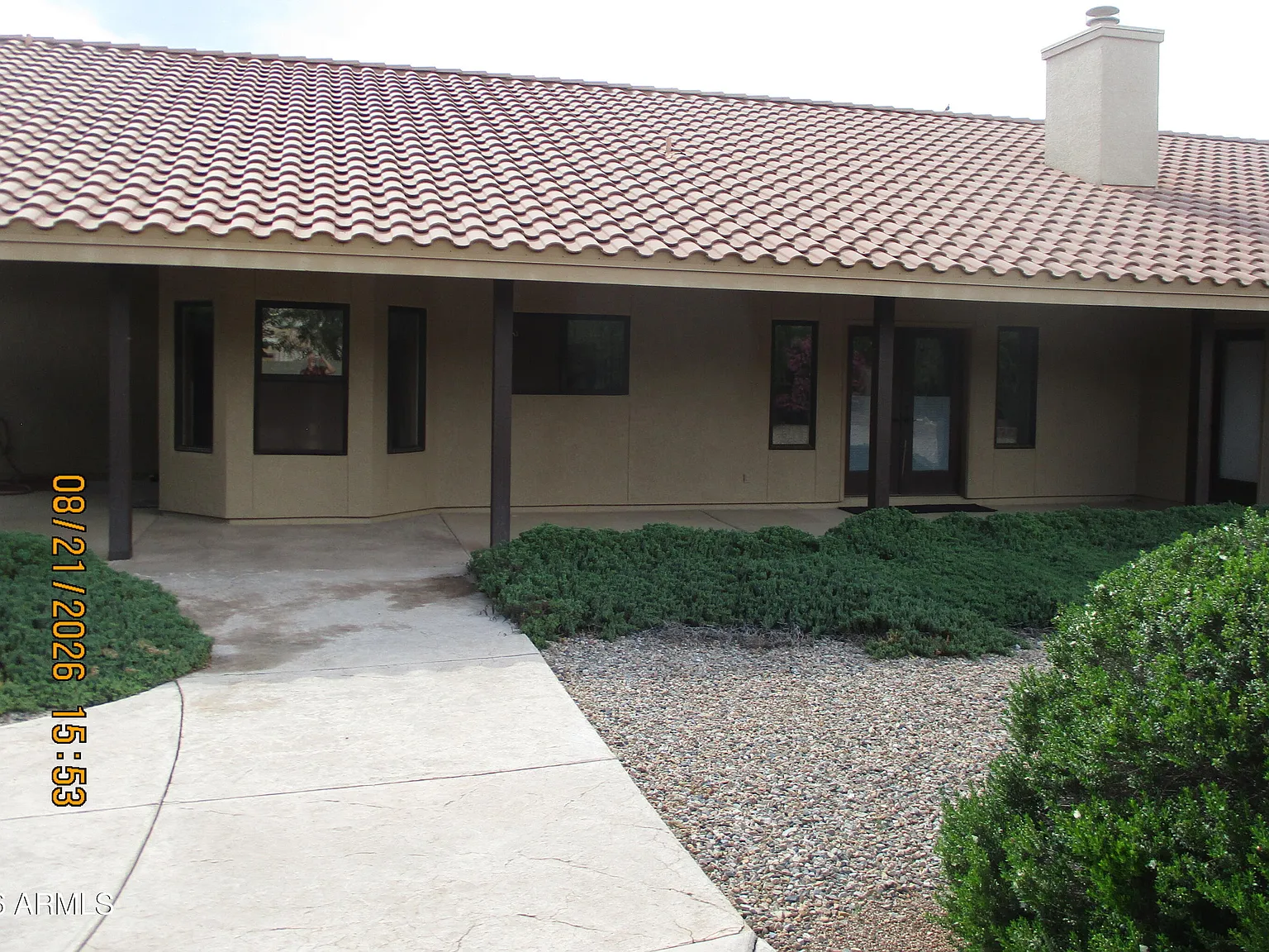 4 bed, 2.0 bath, 2494 sqft, $2,600 — Photo 4