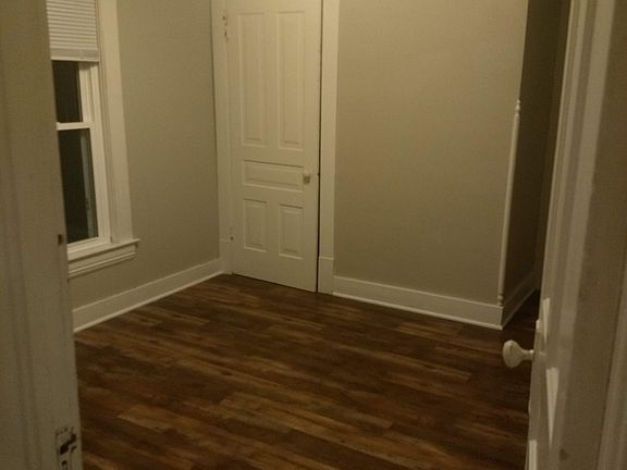 4th image of 949 Jennette Ave NW #2