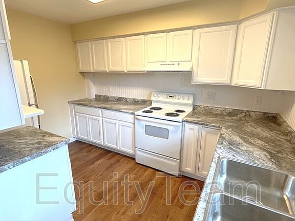 3rd image of 1401 Tuscarora Dr