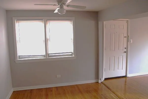 2 bed, 1200 sqft, $1,250 — Photo 3
