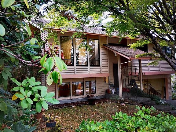2nd image of 8727 126th Ave NE