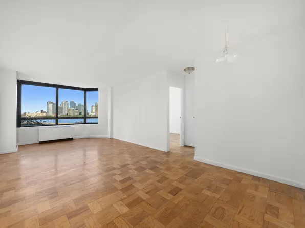 630 First Avenue image 2 of 10