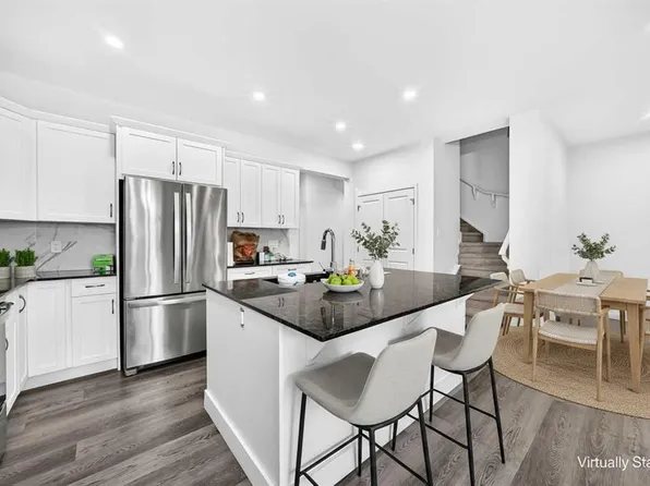 349 Seton Vlg SE, Calgary, AB T3M 3J9