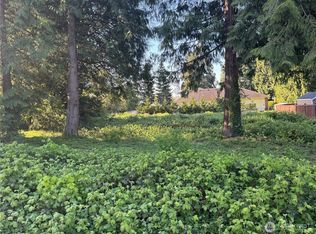 2205 Cedarwood Ln, Blaine, WA 98230