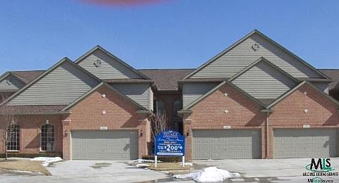 1st image of 1050 E Lorenzo Ct