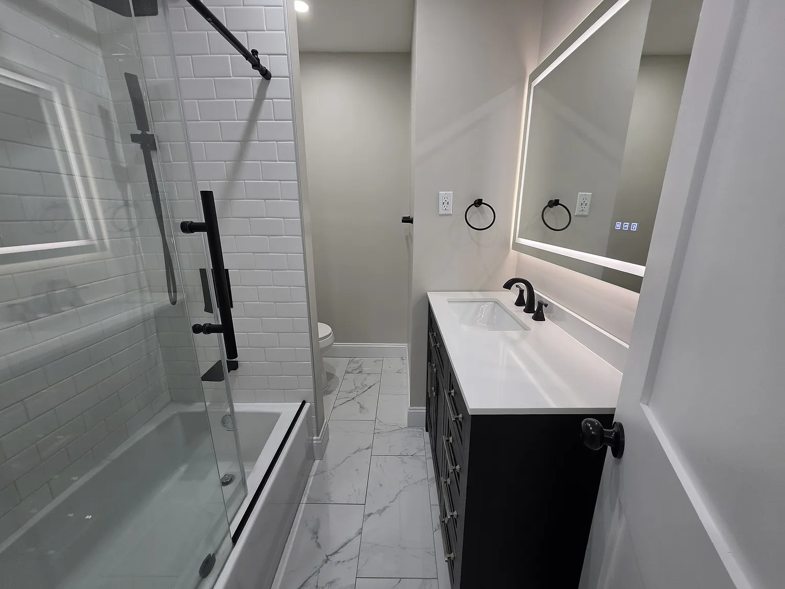 2 bed, $3,600 — Photo 3