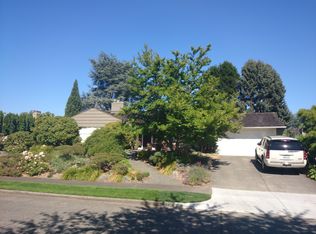 5716 61st Ave NE, Seattle, WA 98105