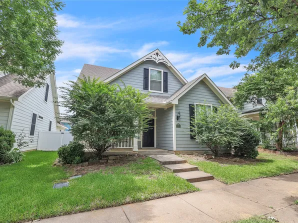9810 Birch Dr, Aubrey, TX 76227