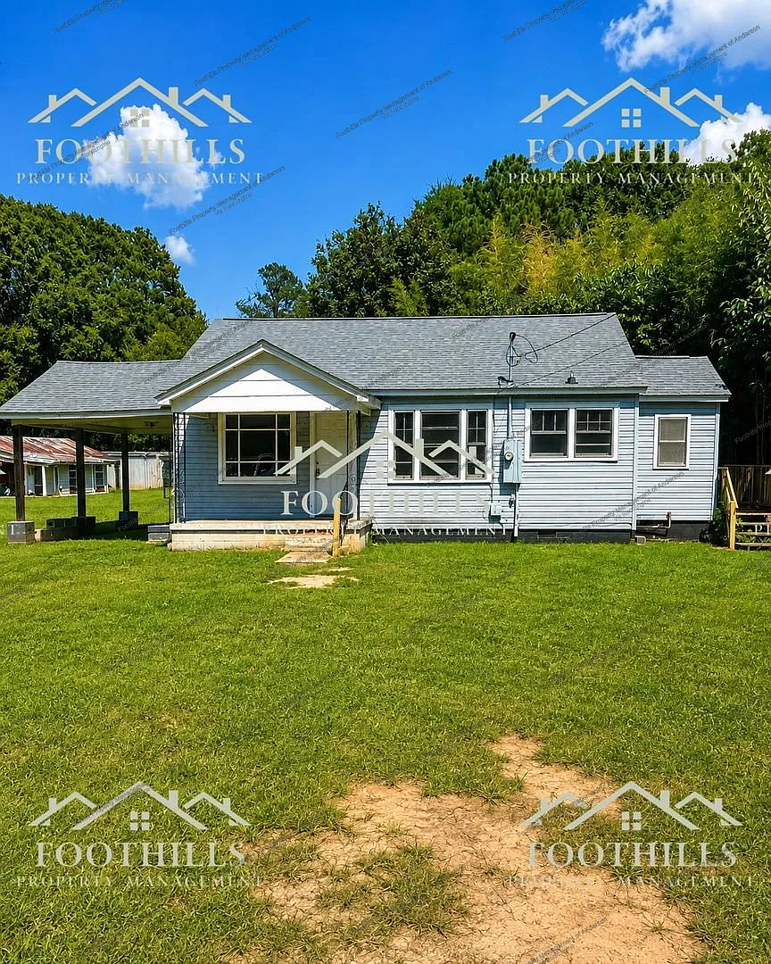 2 bed, 1.0 bath, 914 sqft, $925 — Photo 1