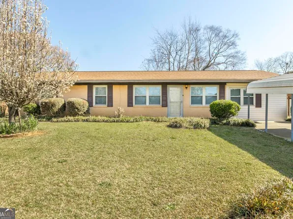 214 Laurie Ln, Warner Robins, GA 31088