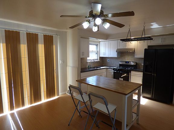 2nd image of 3762 Bandon Dr
