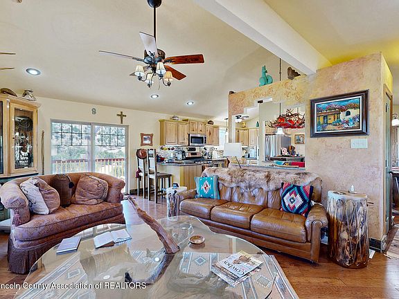 3rd image of 1334 Arabela Rd