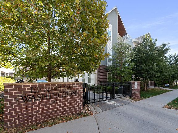 2nd image of 4445 Washington St APT 306