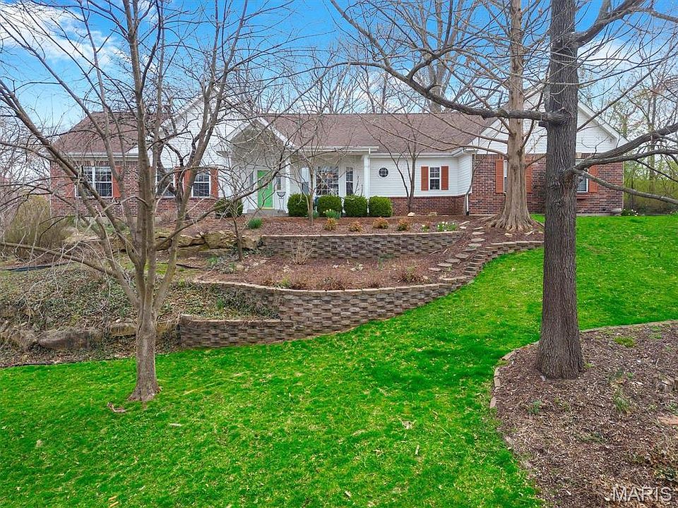 1st image of 496 Highland Ave