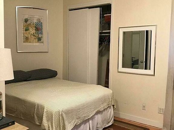 5th image of 429 Lorimer St #1A