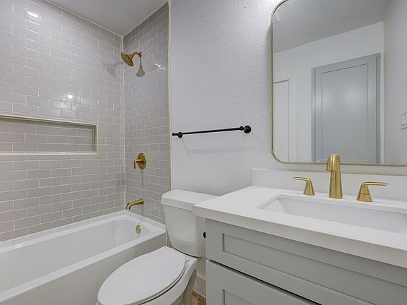 2nd image of 11417 Ptarmigan Dr #A