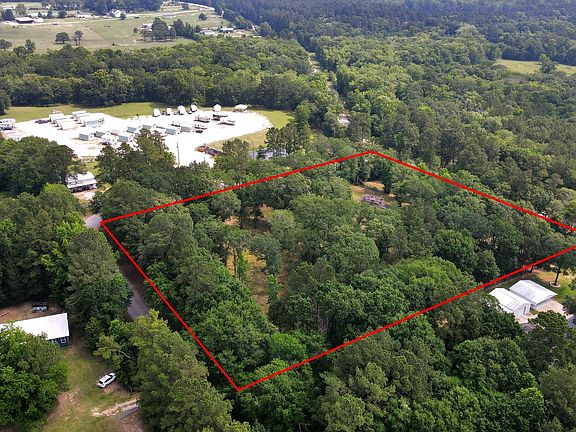 5th image of 21765 Bailey Grove Rd