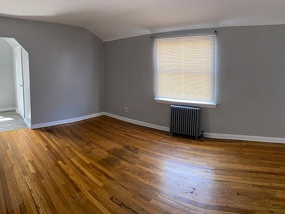3rd image of 10409 225th St Floor 2