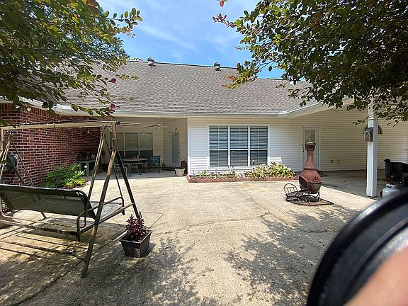 2nd image of 28490 Red Oak Dr