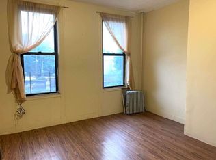 483 Fairview Ave #2L, Ridgewood, NY 11385