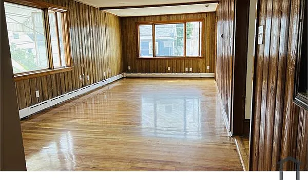 Building Photo 3