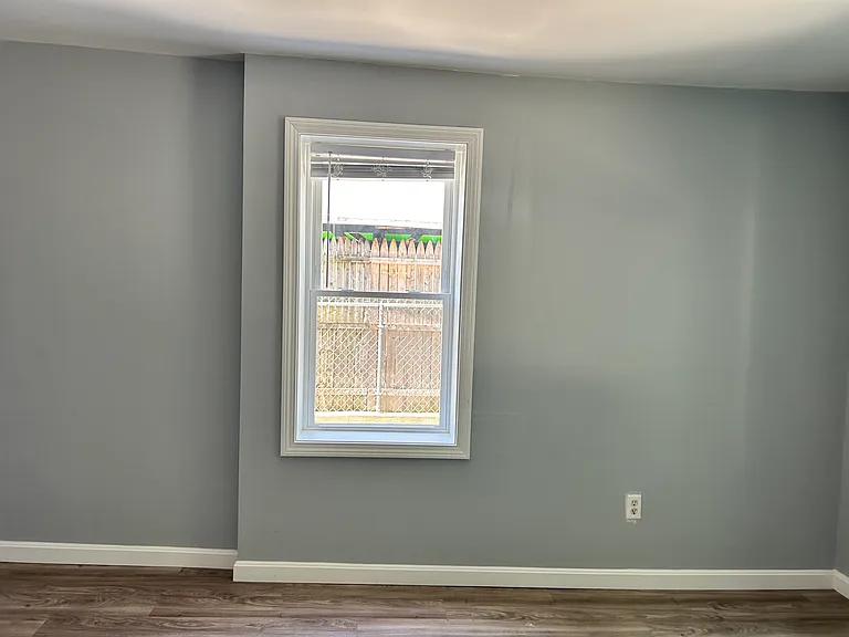 121 Tell St #1R — Photo 9
