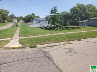 600 S Irene St, Sioux City, IA 51106