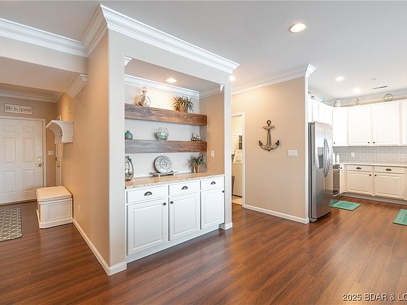 5th image of 5450 Christopher Ln Unit 241