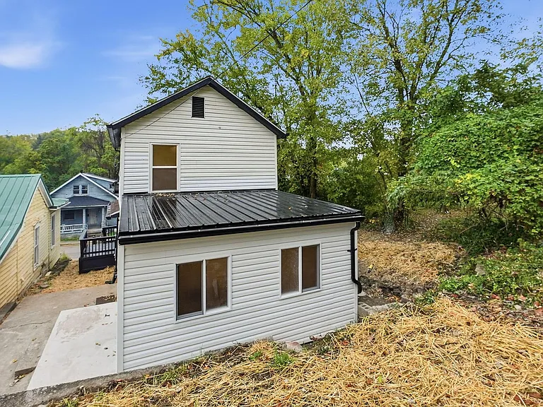 1041 Market St — Photo 34