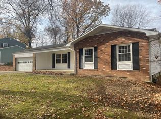 3910 Silverwood Dr, Stow, OH 44224