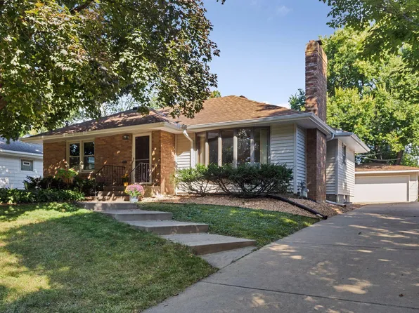 1781 Saunders Ave, Saint Paul, MN 55116