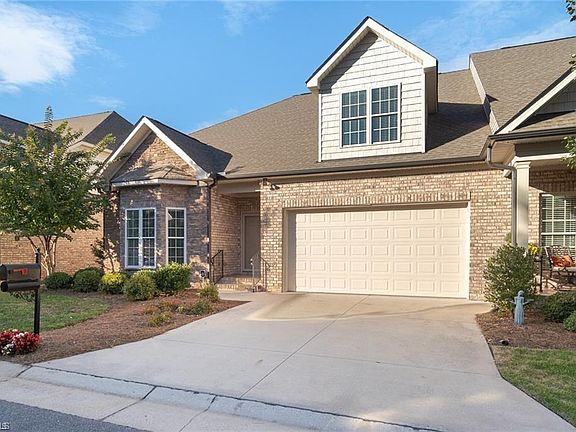 2nd image of 204 Jordan Ridge Way