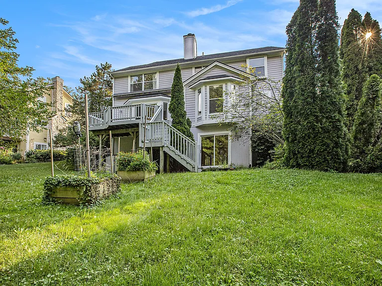 339 Hunters Trl — Photo 16