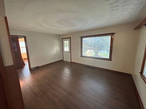 4th image of 329 Buckeye Ave