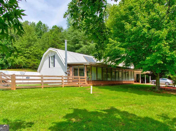 211 Dodge Hill Rd, Maysville, GA 30558