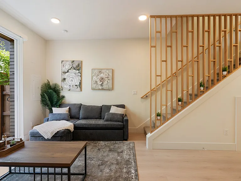3009 NE Ainsworth St #3009 — Photo 40