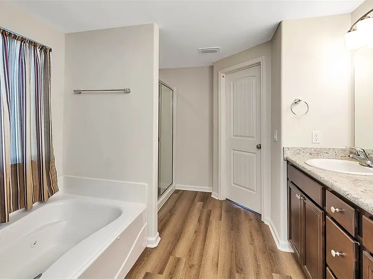 124 Heatherly Way — Photo 20