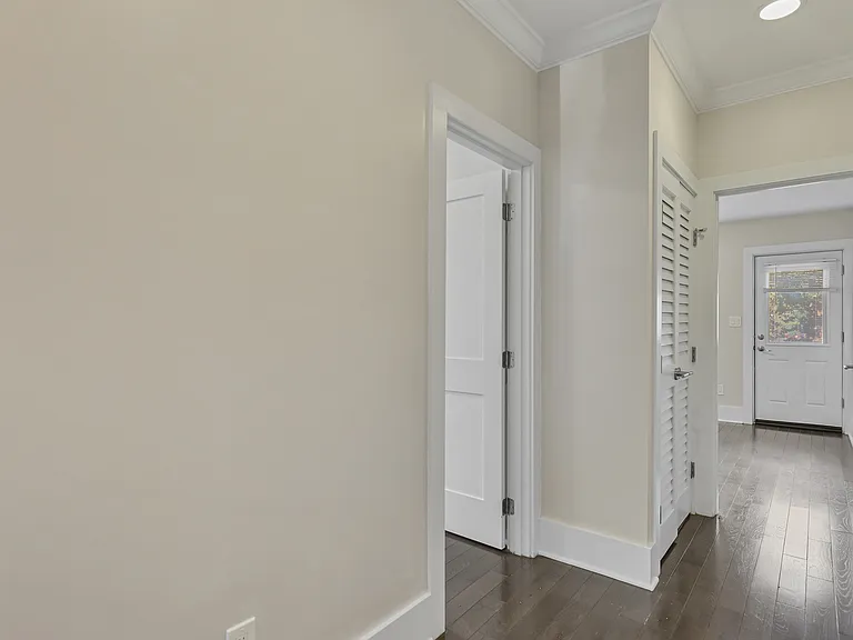1100 Holbrook Ter NE #2 — Photo 6