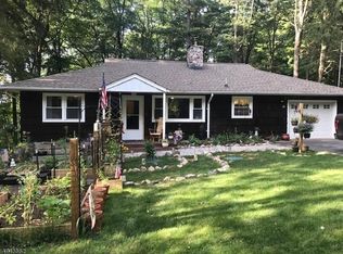 46 Gould Rd, Newfoundland, NJ 07435