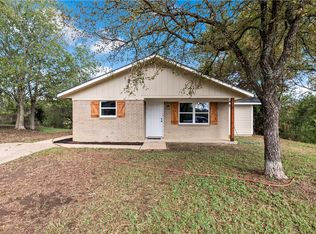 400 W Kleb St, Caldwell, TX 77836